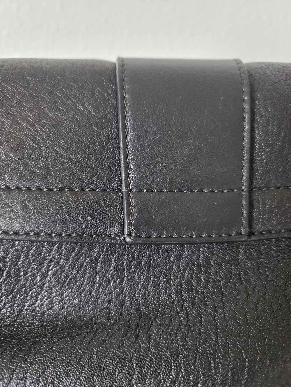 Chloe Black Lexa Crossbody Bag Leather Small Aged Gold Hardware - Picture 15 of 16